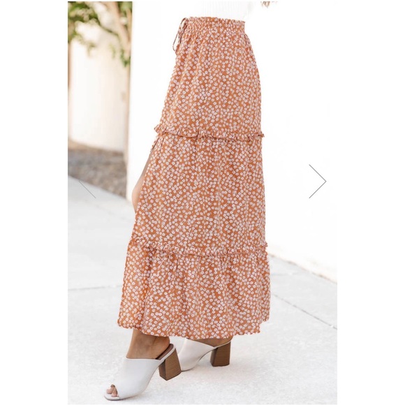 IN LOVE WITH LIFE ORANGE FLORAL SIDE-SLIT MAXI SKIRT - PINK LILY - Picture 4 of 7